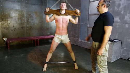 Must be in captivity part 7 [2016,Gay BDSM,RusCapturedBoys,Twink,Muscle,BDSM]