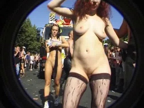 Kit Kat Club at Love Parade [Public sex,SubWay Innovative,pissing,upskirt,facial cumshot]