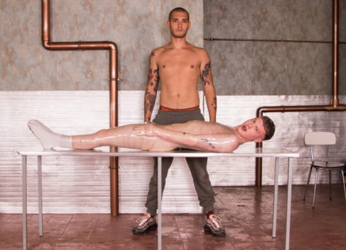 Wrapped Tied Meat (Jasper Rhodes, Master Aaron) [2019,Gay BDSM,Jasper Rhodes,Oral,Big Dick,Mumification]