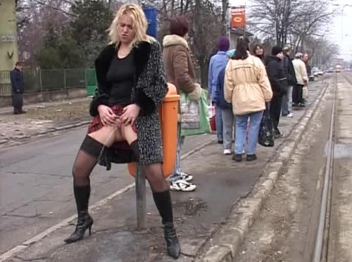 Extreme public piss Vol.1-34 [Peeing,pissing on the streets,all girls,peeing]