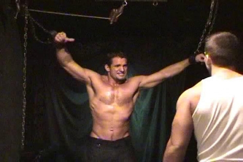 Heroes In Chains, Part 1and2 [2007,Gay BDSM,Clublance Productions,Lance Lyman,Electric Play,Gay,Uniforms]