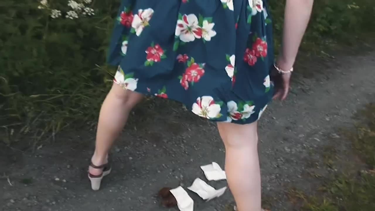 Mia Skye -  Summer skirt spread poop!