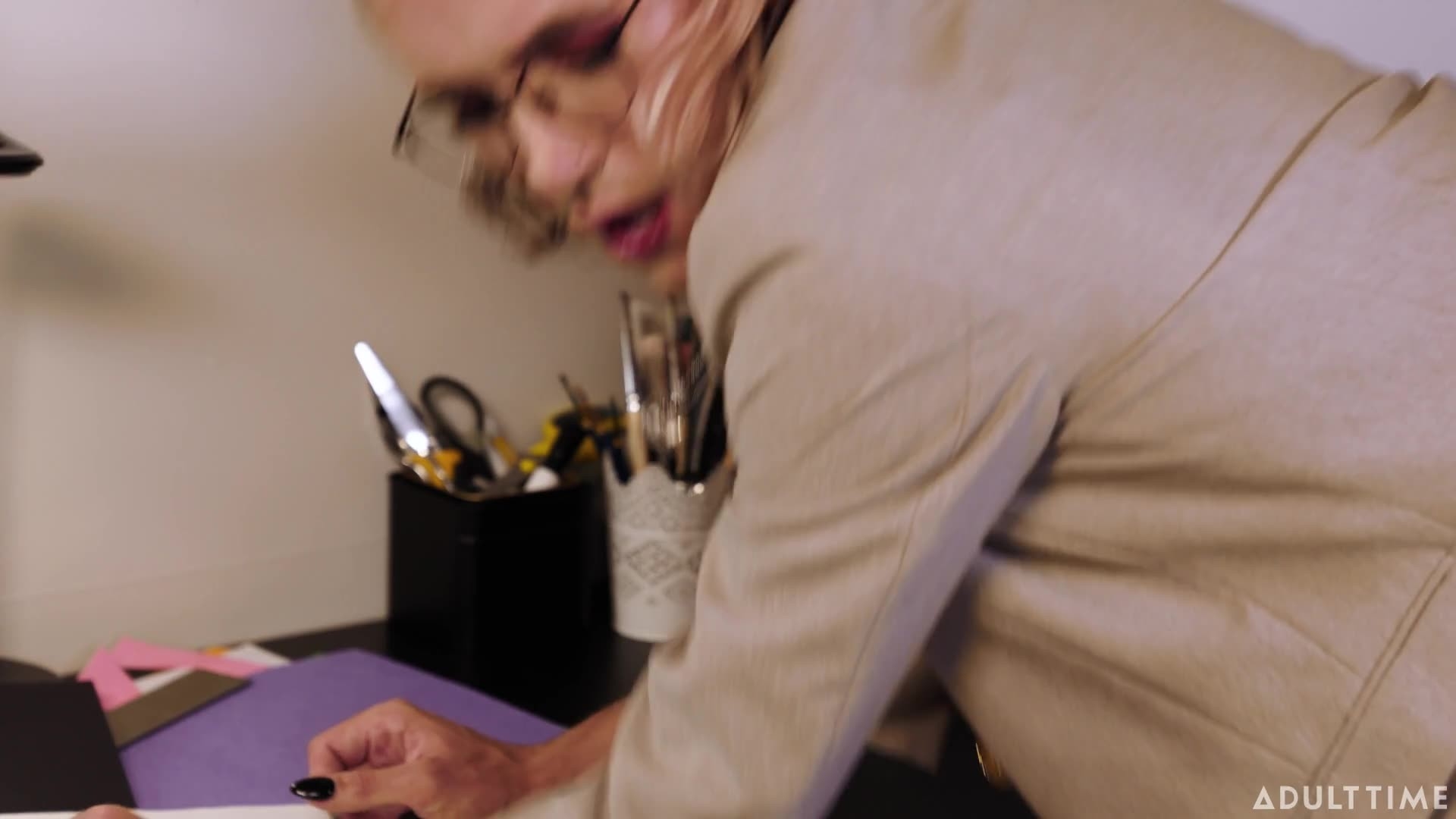 AAdultTime- Axelle Rose, Clark Delgaty - Art Student