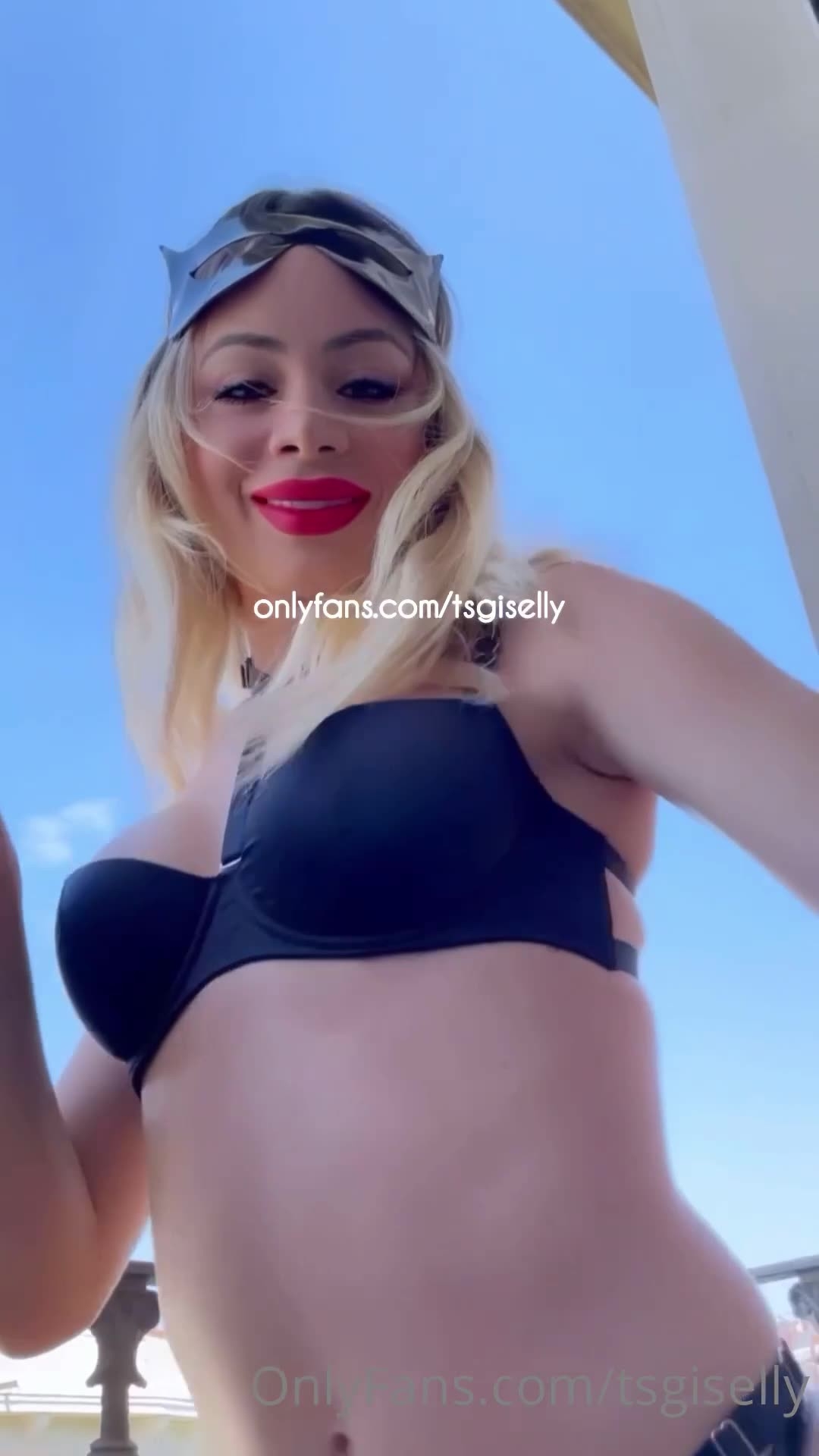 Onlyfans-Giselly Angel (@tsgiselly) -  (15-07-2021) tsgiselly