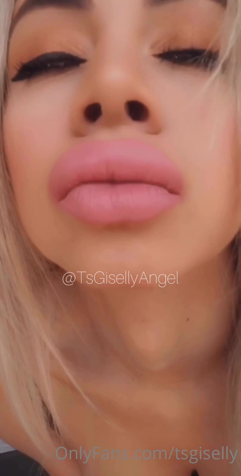 Onlyfans-Giselly Angel (@tsgiselly) -  (23-06-2020) Hi my Angelsss