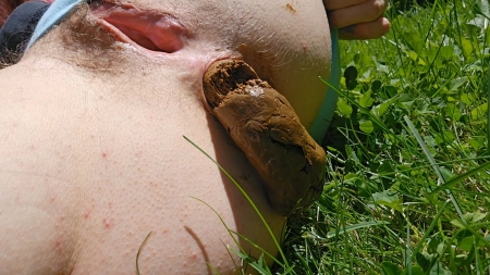 Nerdy Faery – Poop And Pee Fountain In My Garden New Scat Porn Videos