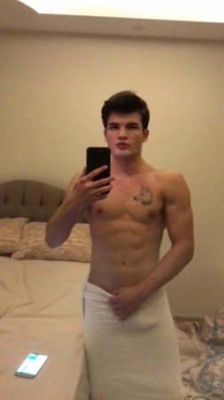 OnlyFans - Ali nevzat tekik (kurtdovmeli) part 1 [Gay Solo]