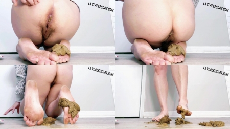 Layla Lee – Laylas Poop & Feet Playtime [pooping Porn And Diarrhea Scat Xxx]