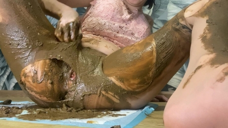 P00girl – Juicy Shit Diarrhea In Nylons, Tearing Pantyhose, Smearing