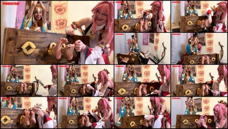 Perverstage – Miss Hina's Little Feet Caught In The Stock (custom) Perverstage – Miss Hina's Little Feet Caught In The Stock (custom)