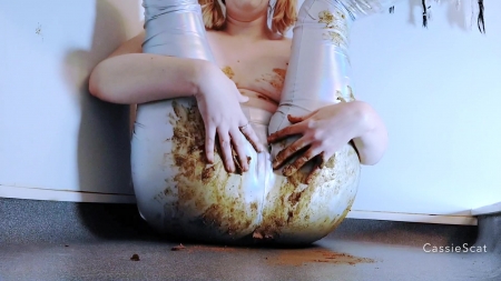 Cassiescat – Shiny Disco Leggings Get Filled+smeared By Cassie