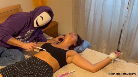 Laughtalestudio – Unlocking Ticklishness, With Laetitia