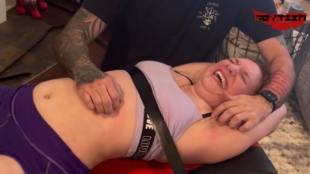 Fettish – Jokers Throne – Config 2 – Nikki Sabel