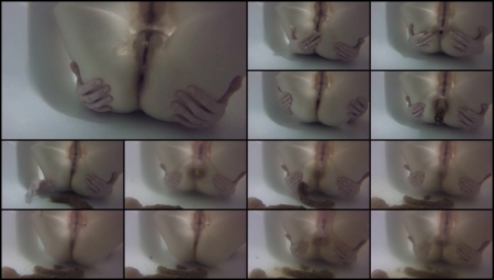 Fatturdgirl – Massive Underwater Shit & Farts!!
