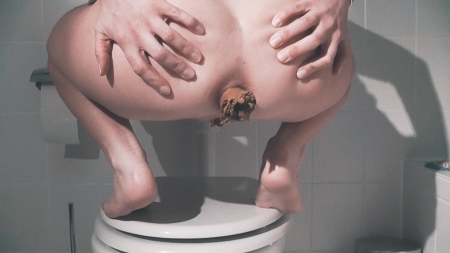 Miaroxxx – 96  Big Toilet Turd