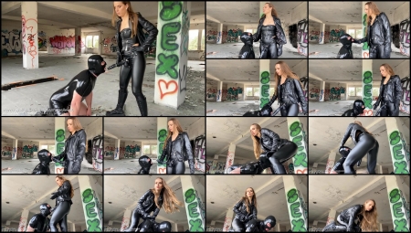 Ladyannabelle666 - Sucking Alpha Cock In Urbex-Fetish