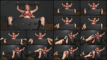 Rfstudioproduction – Veronica Barefoot In Stocks – Double Tickling On Soles And Upper Body-Mf, Ti...