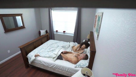 Scarlett Bloom - Caught With My Step Sister