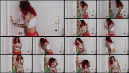 Ashlee Juliet – First Time Peeing My Panties