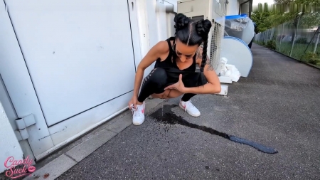Candy Suck – The Piss Crisis On The Go