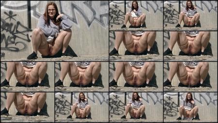 Jeannie – Pissing Scene Jeannie – Pissing Scene